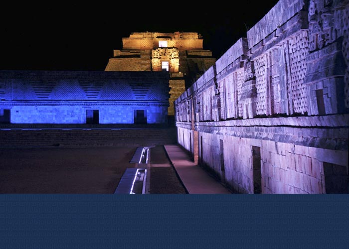 Espectáculo de luz y sonido en Uxmal